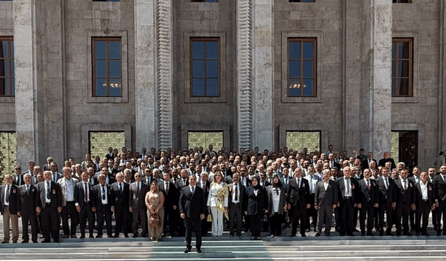 MHP Eskişehir’den 300 kişilik heyetle TBMM çıkarması