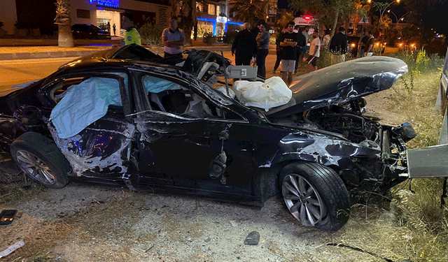 Muğla'da takla atan otomobildeki 3 kişi yaralandı