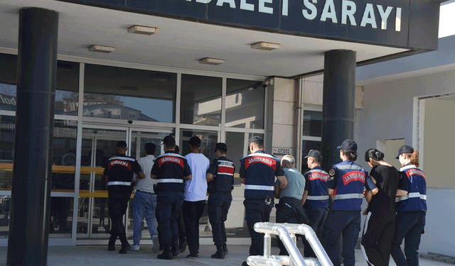 Antalya'da operasyon: 4 gözaltı