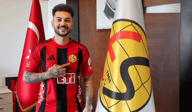 Beykan Şimşek Eskişehirspor’a imza attı