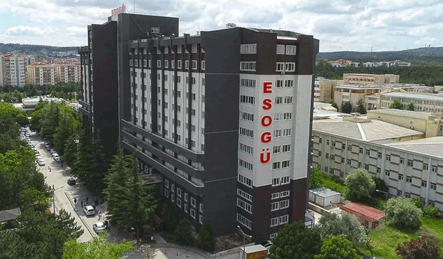 Bilecik’teki bıçaklı saldırıda ağır yaralanan şahıs Eskişehir’e sevk edildi