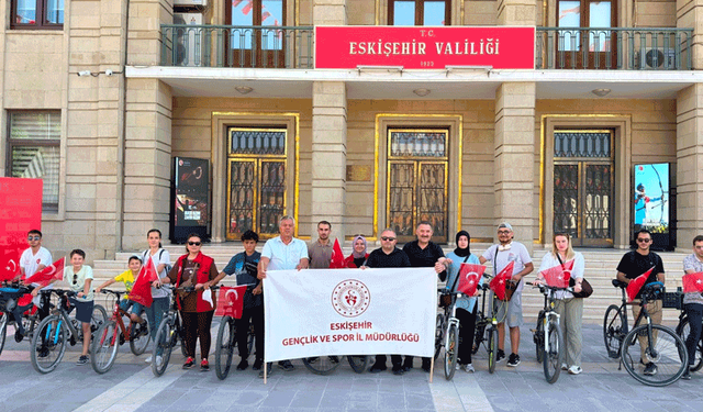 Eskişehir’de 15 Temmuz etkinlikleri kapsamında anlamlı bisiklet turu