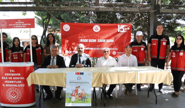 Eskişehir’de 15 Temmuz Resim ve Fotoğraf Sergisi kapılarını açtı