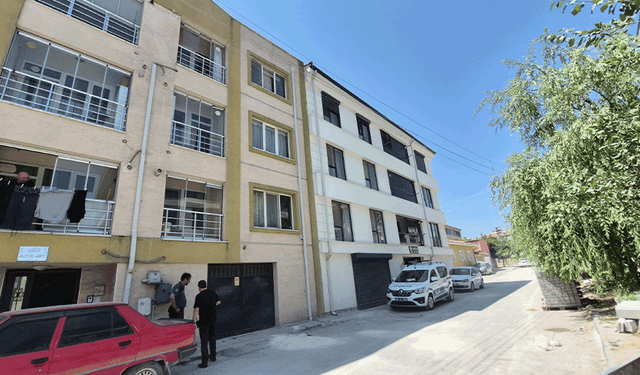 Eskişehir'de 9 metre yükseklikten düşen 3 yaşındaki çocuk ağır yaralandı