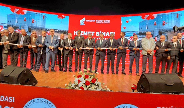 ETO'nun yeni hizmet binası yoğun katılımla açıldı!