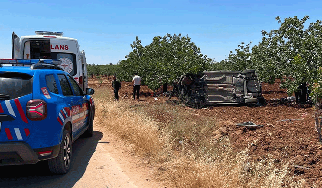 Gaziantep'te otomobil takla attı: 3 yaralı