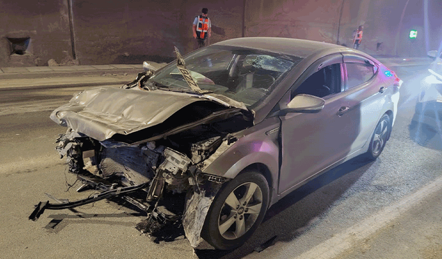 Malatya'da otomobil kamyona çarptı: 1 yaralı