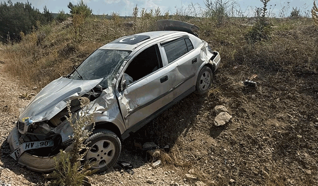 Manisa'da araç takla attı: 1 yaralı