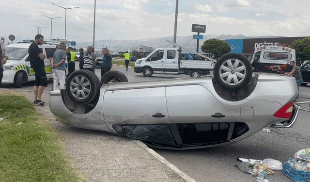 Erzincan’da otomobil takla attı: 2 yaralı