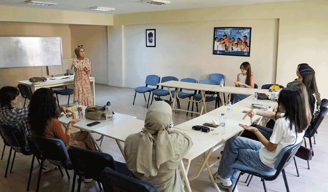 Eskişehir’de 29 Ekim Gençlik Merkezi’nden gençlere bir adım önde başlama fırsatı