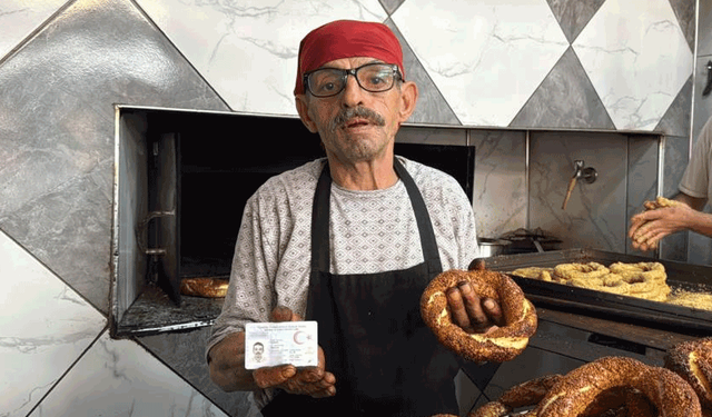 Eskişehir'de soyadıyla mesleği özdeşleşen simit ustası