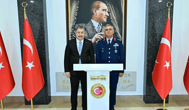 Hava Korgeneral Erdoğan Gür’den Vali Erdinç Yılmaz’a ziyaret