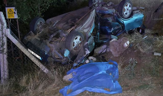 Kırıkkale'de feci kaza: 17 yaşındaki Ceren hayatını kaybetti, 2 genç ağır yaralı