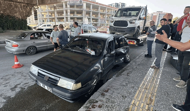 Samsun'da kavşakta otomobil ile kamyonet çarpıştı: 1 yaralı