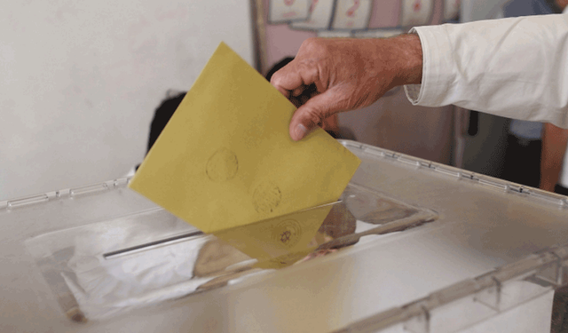 AK Parti farkı açtı: İşte son seçim anketi!
