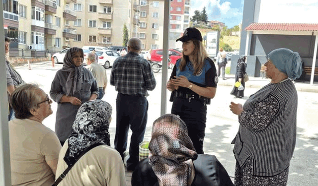 Bilecik'te 36 vatandaşa dolandırıcılık ve güvenlik bilgilendirmesi