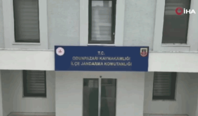 Eskişehir'de evinde kaçak içki üretmek için damıtma sistemi kuran şüpheli yakalandı