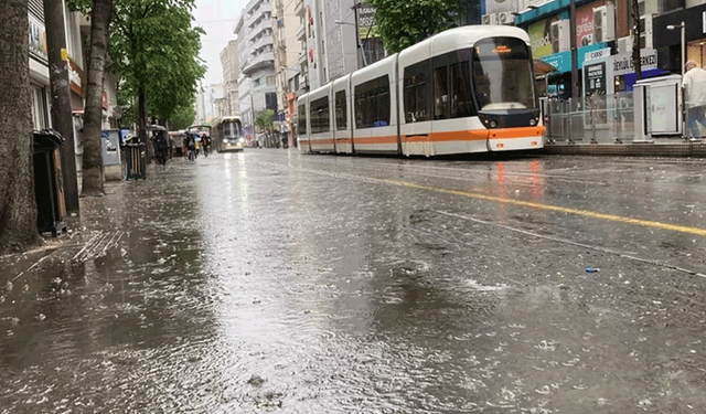 Eskişehir’e yeni haftada yağış geliyor, sıcaklıklar düşüyor
