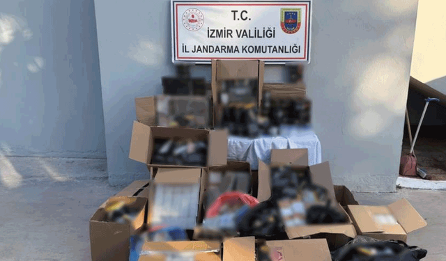 İzmir'de jandarmadan kaçak tütün operasyonu: 250 bin TL'lik ürün ele geçirildi