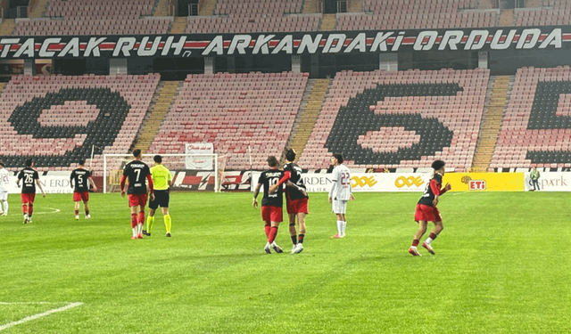 Kerem Baykuş Eskişehirspor'u öne geçirdi