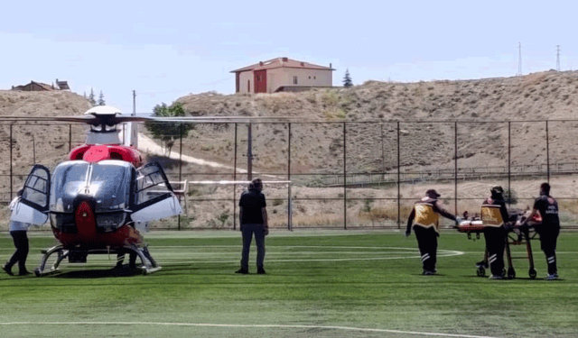 Malatya'da 85 yaşındaki hasta hava ambulansıyla sevk edildi