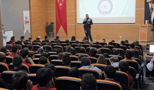 Bilecik'te 120 öğrenciye güvenli internet ve akran zorbalığı eğitimi