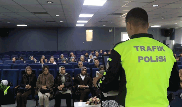 Bilecik'te 86 servis şoförü ve rehber personele eğitim