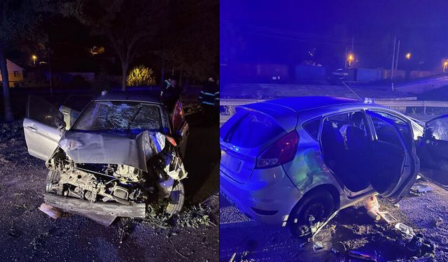 Eskişehir yolunda otomobil bariyerlere çarptı: 5 yaralı