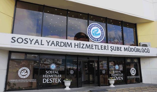 Eskişehir'de ihtiyaç sahibi çocuklar için atkı, bere ve eldiven kampanyası