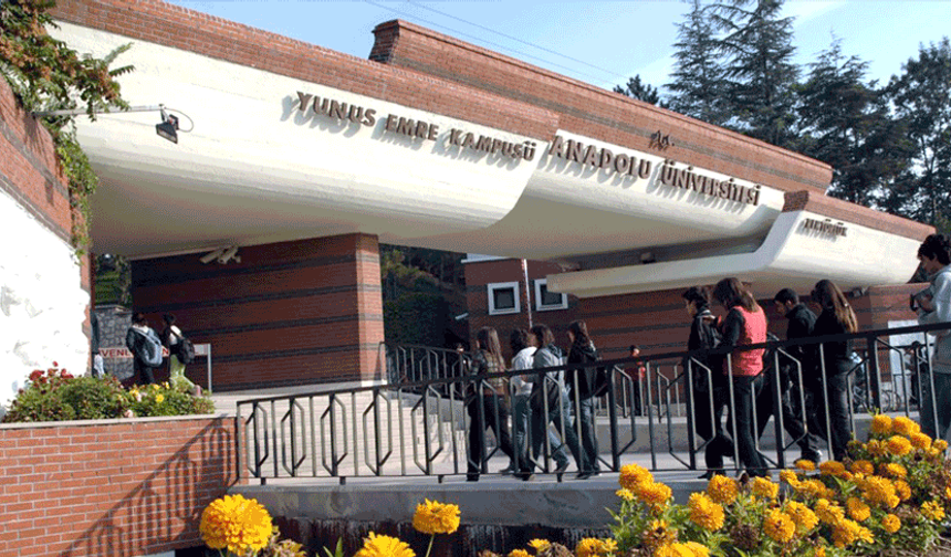 Anadolu Üniversitesi’nde skandal sözlü taciz iddiası