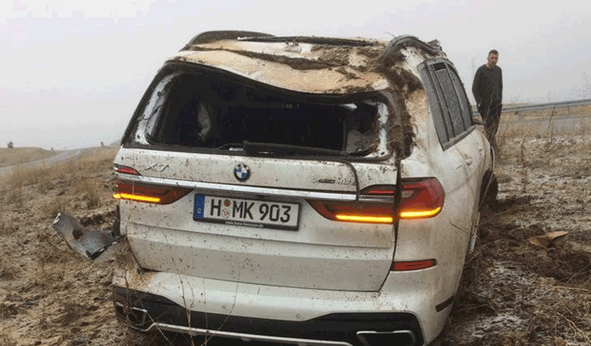 Bingöl’de cip takla attı: İki yaralı