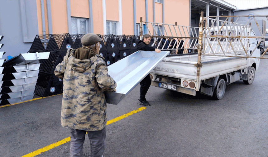 Eskişehir çiftçisine yeni destek! Tek tek dağıtıldı