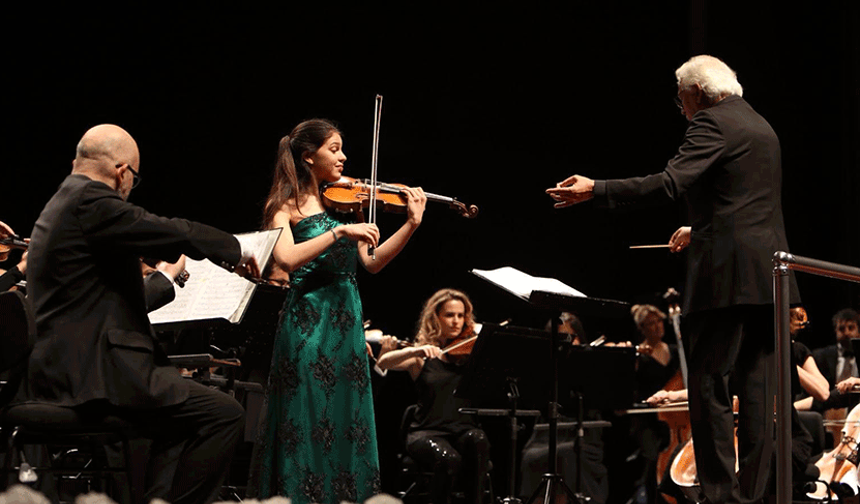Eskişehir Senfoni Orkestrası’ndan görkemli konser