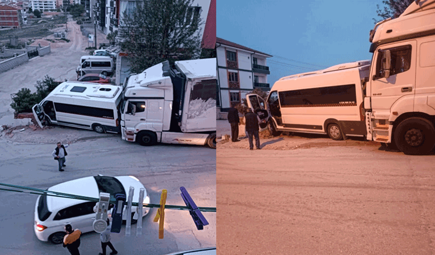 Eskişehir’de freni patlayan tır minibüse çarptı