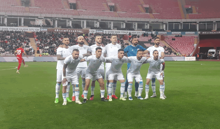 Anadolu Üniversitesispor Efeler’e ilk maçta mağlup