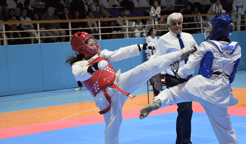 Afyon'da Cumhuriyet Kupası Müsabakaları tamamlandı