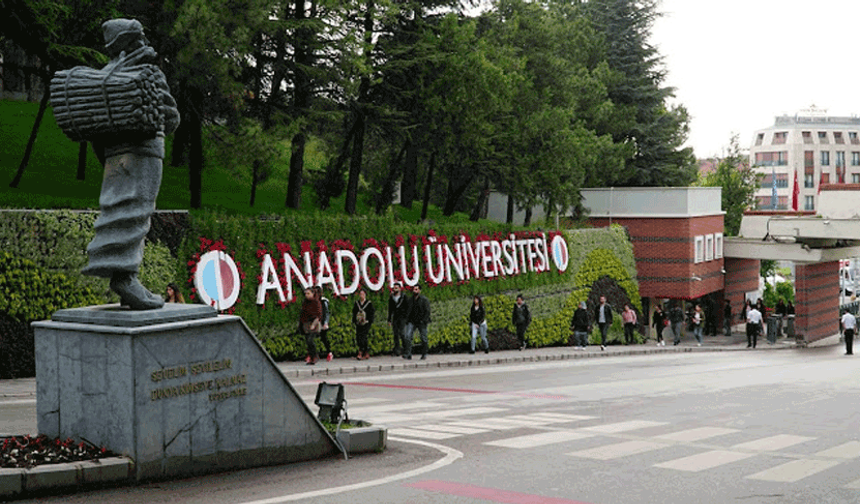 Anadolu Üniversitesi’nde sınavsız eğitim için kayıtlar devam ediyor