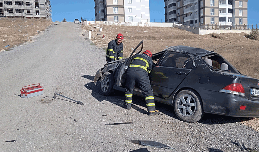 Bilecik'te kontrolden çıkan otomobil taklalar attı: Sürücü yaralandı