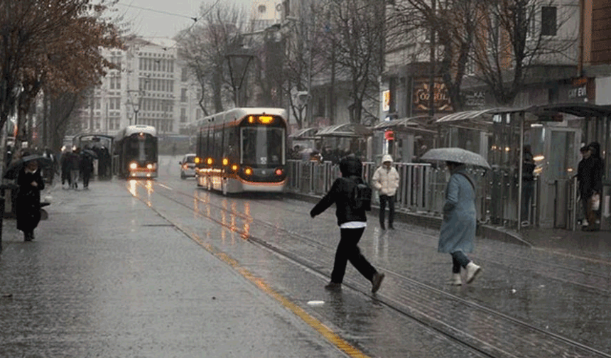 Eskişehir'e sağanak uyarısı: Gece saatlerinde etkili olacak