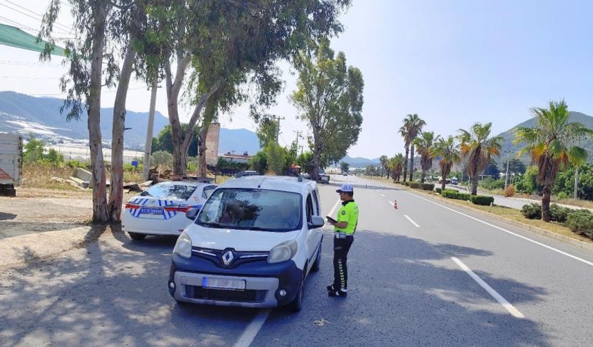Antalya’da 1 haftada 57 bin araç denetlendi