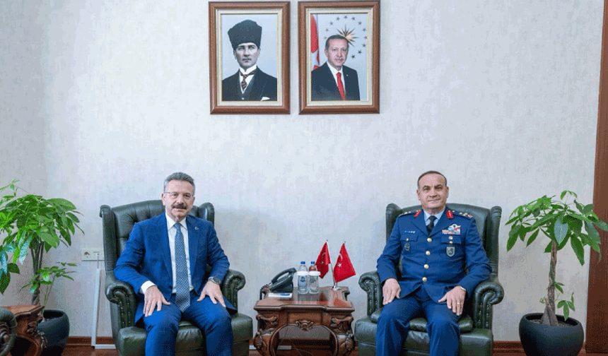 Eskişehir’e atanan yeni komutan, Vali Aksoy ile bir araya geldi