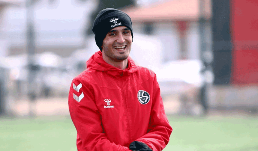 Eskişehirspor’un eski sağ beki Hüseyin Eşkol, Çayelispor ile anlaştı