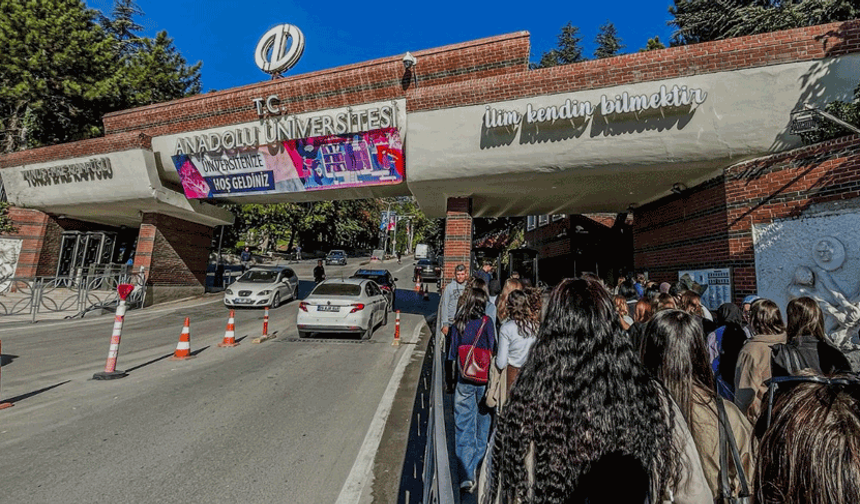 Anadolu Üniversitesi’nde yeni dönem heyecanı başladı