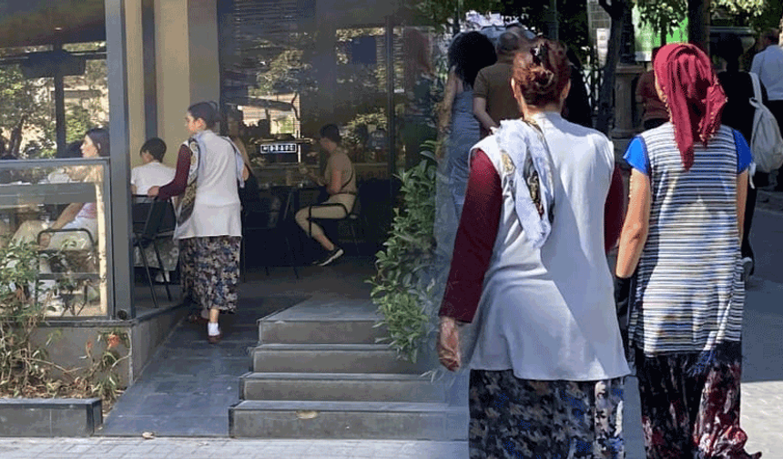 Eskişehir'de dilencilerden yeni taktik: "Fal bakacağım" diyerek para istiyorlar