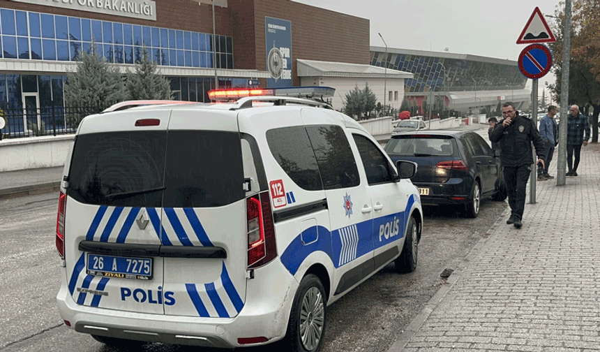 Eskişehir'de alacak verecek kavgası kanlı bitti: Önce vurdu sonra kendini ihbar etti