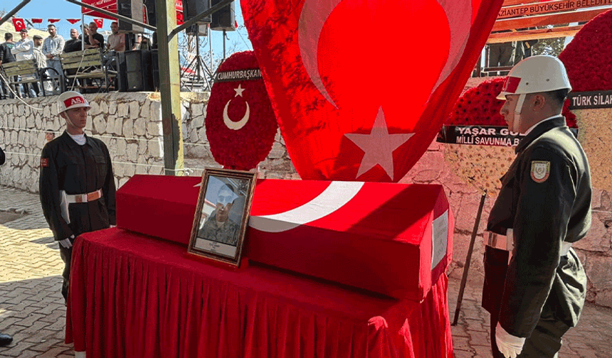 Şehit Piyade Er Eyüp Güner, Gaziantep'te son yolculuğuna uğurlandı