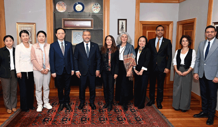Anadolu Üniversitesi, Şanghay Açık Üniversitesi’ni ağırladı
