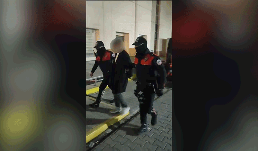 Eskişehir’de film gibi kovalamaca: Aranan şüpheli yol kapatılarak yakalandı