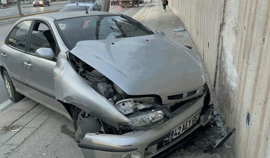 Eskişehir'de kontrolden çıkan araç hurdaya döndü