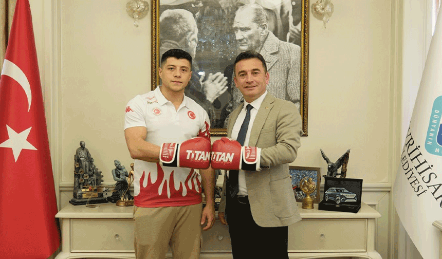 Başkan Dökmeci’den Sivrihisarlı milli sporcuya tebrik